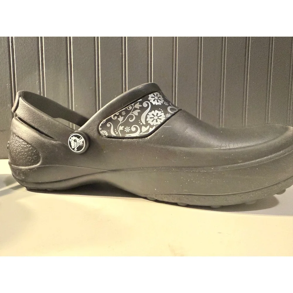 Crocs women size 7 clogs black floral detail